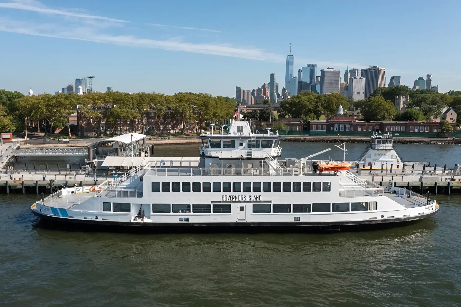 Harbor Charger Sets Sail: New York’s First Hybrid-Electric Ferry Transforms Governors Island Transit